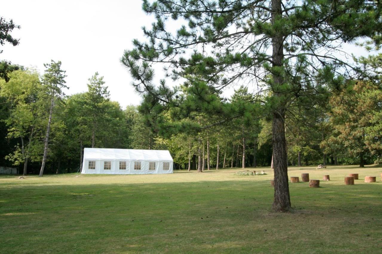 Moulin De Moulignon B&B Messy 외부 사진